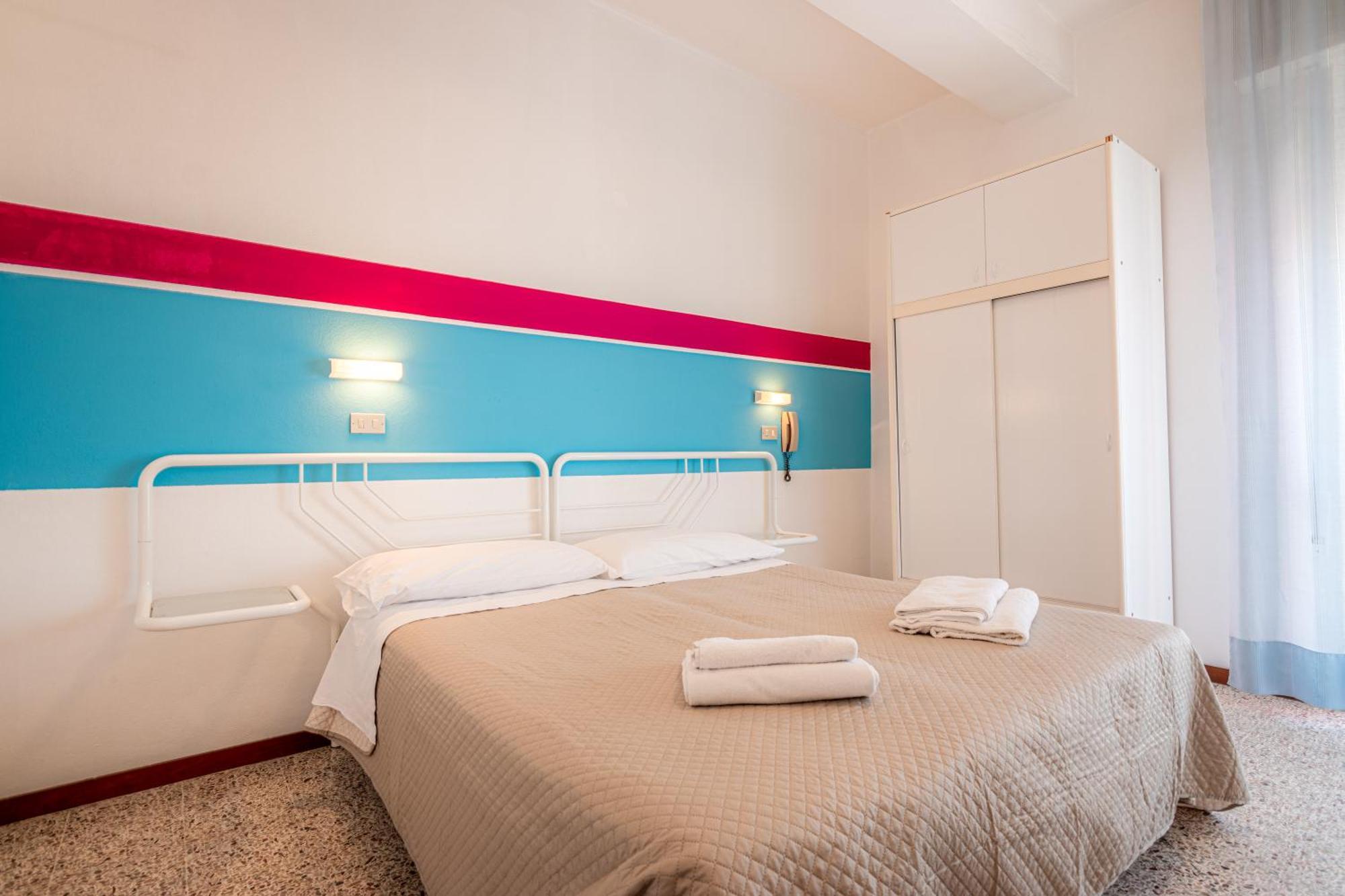 Hotel Serafini Rimini Exterior photo